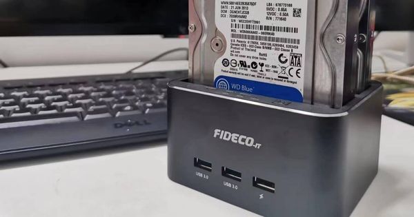 FIDECO Bay External Hard Drive Docking Station Review Social