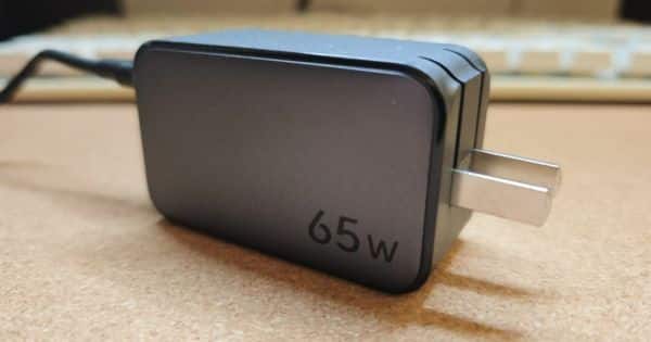 Ugreen 65W Gan Charger-Social