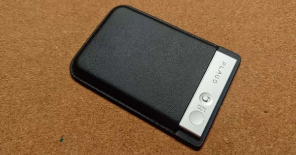 PLAUD NOTE- The World's No.1 AI Voice Recorder
