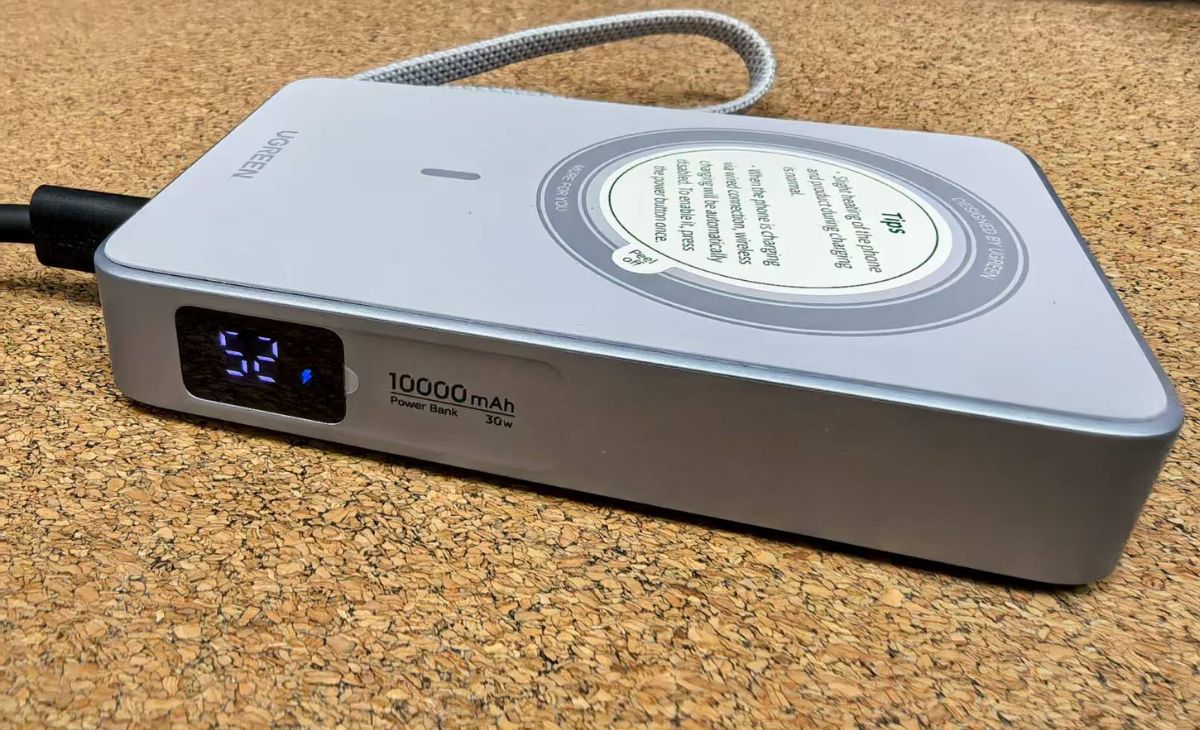 Ugreen MagFlow Review Social