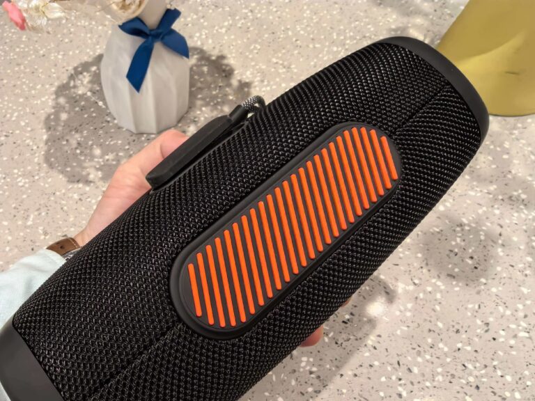 matast bluetooth speaker buttom