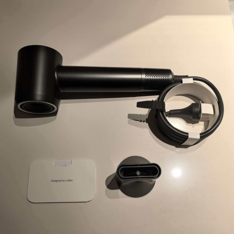Laifen Swift Hair Dryer Unboxing - Package List